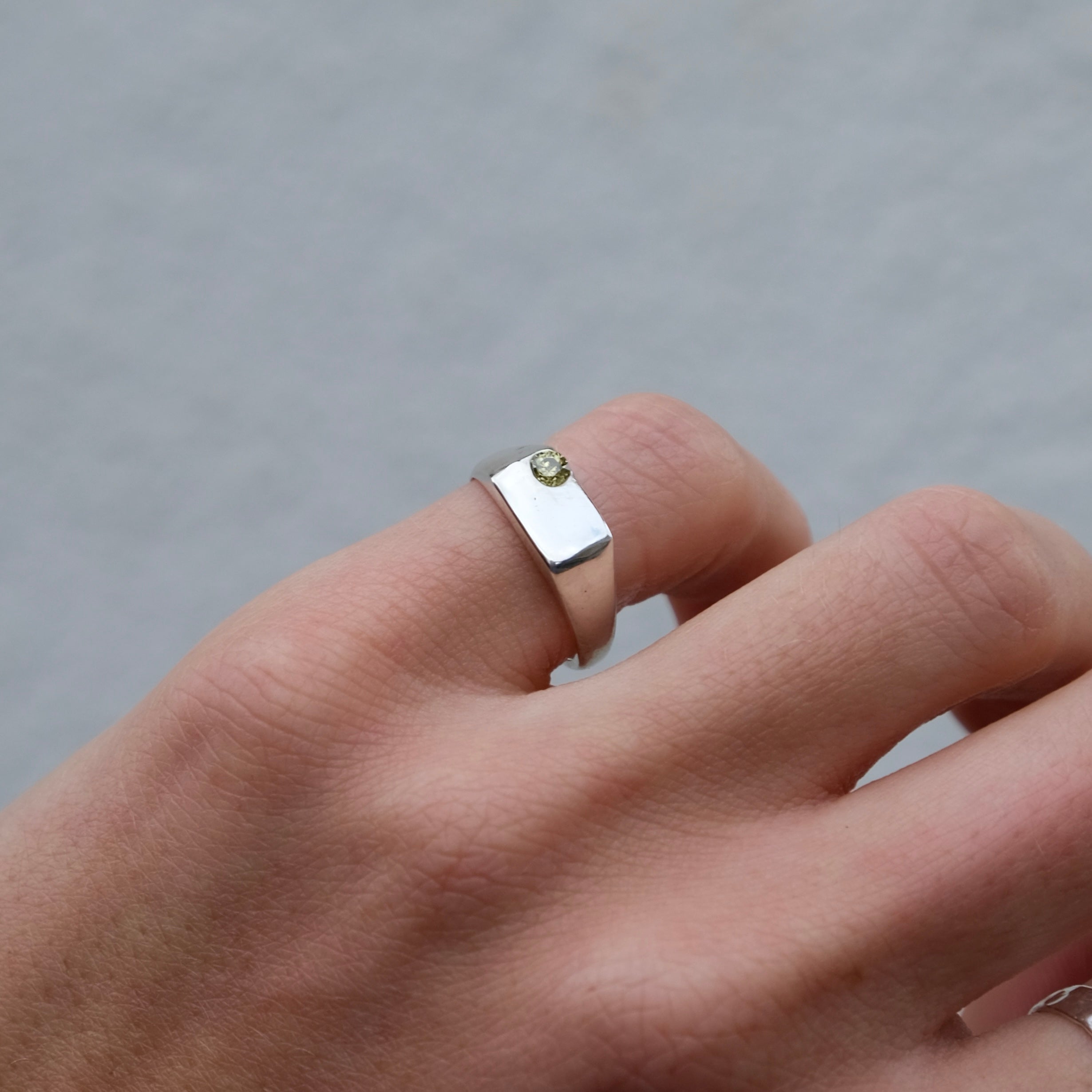 Lume Signet