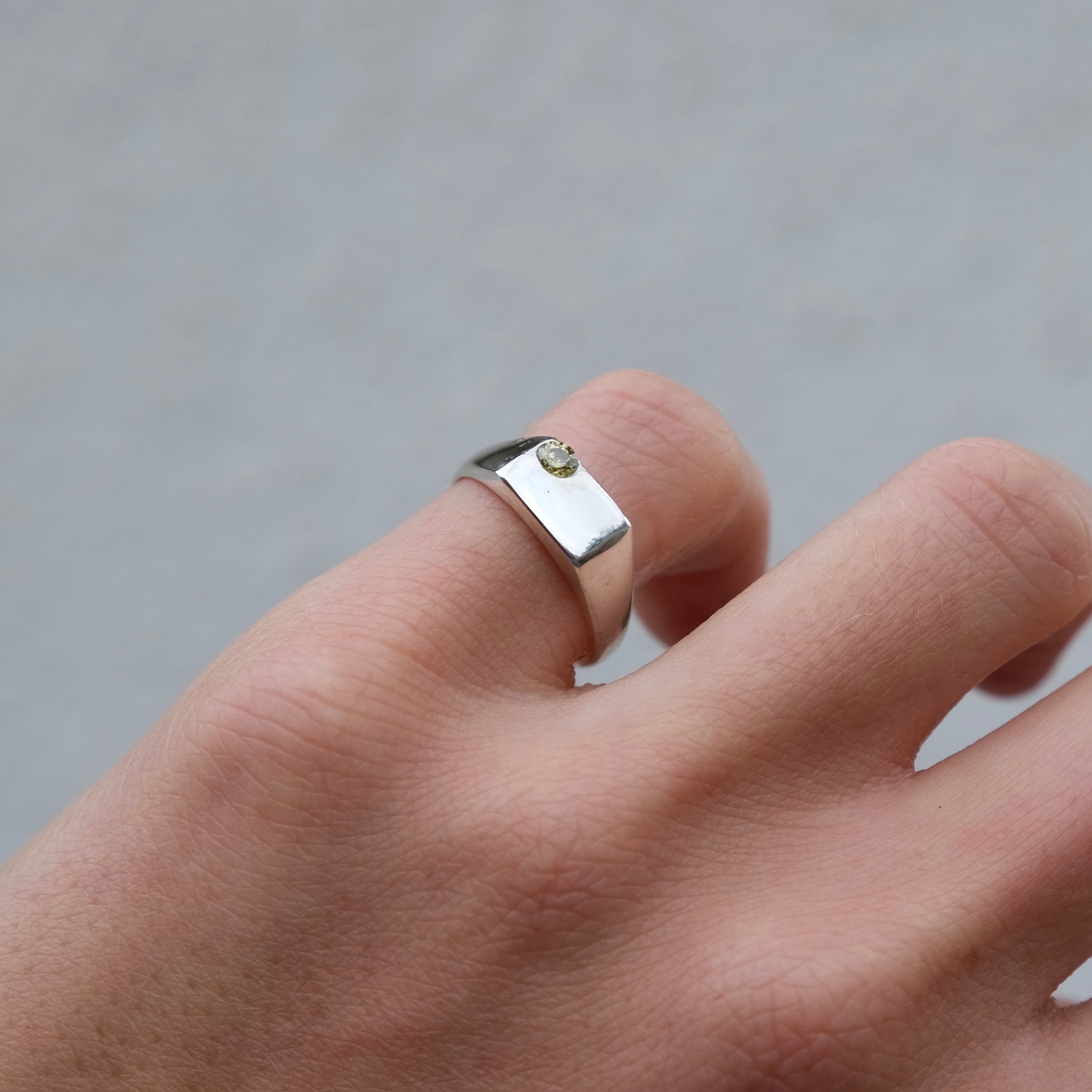 Lume Signet
