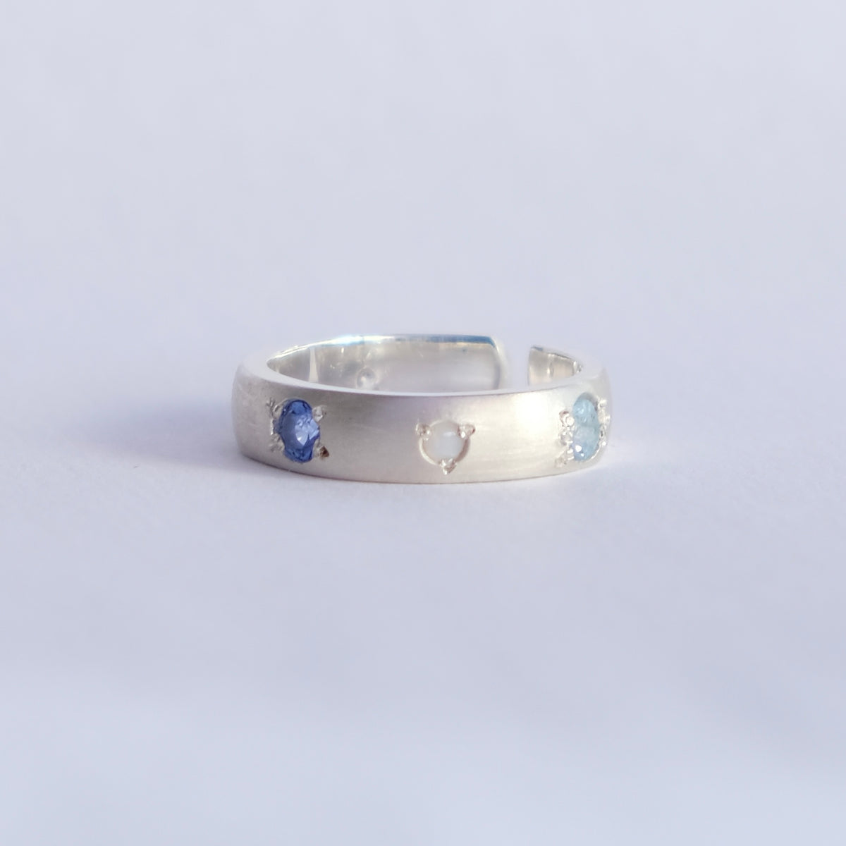 Iris Band Blue