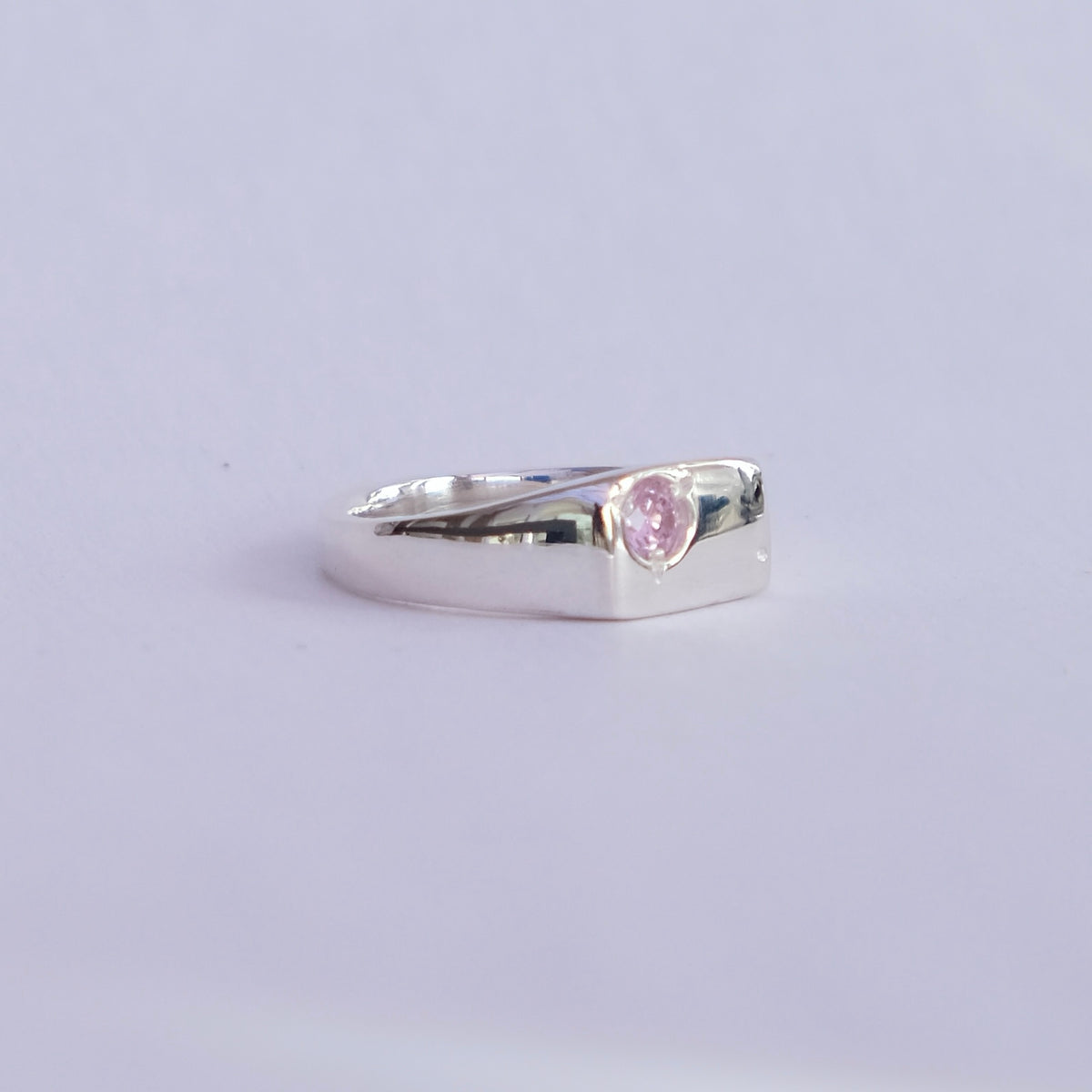 Lume Signet Pink