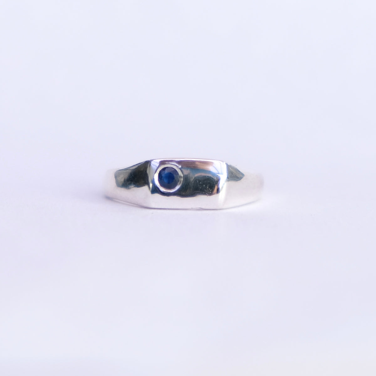 Lume Signet Blue