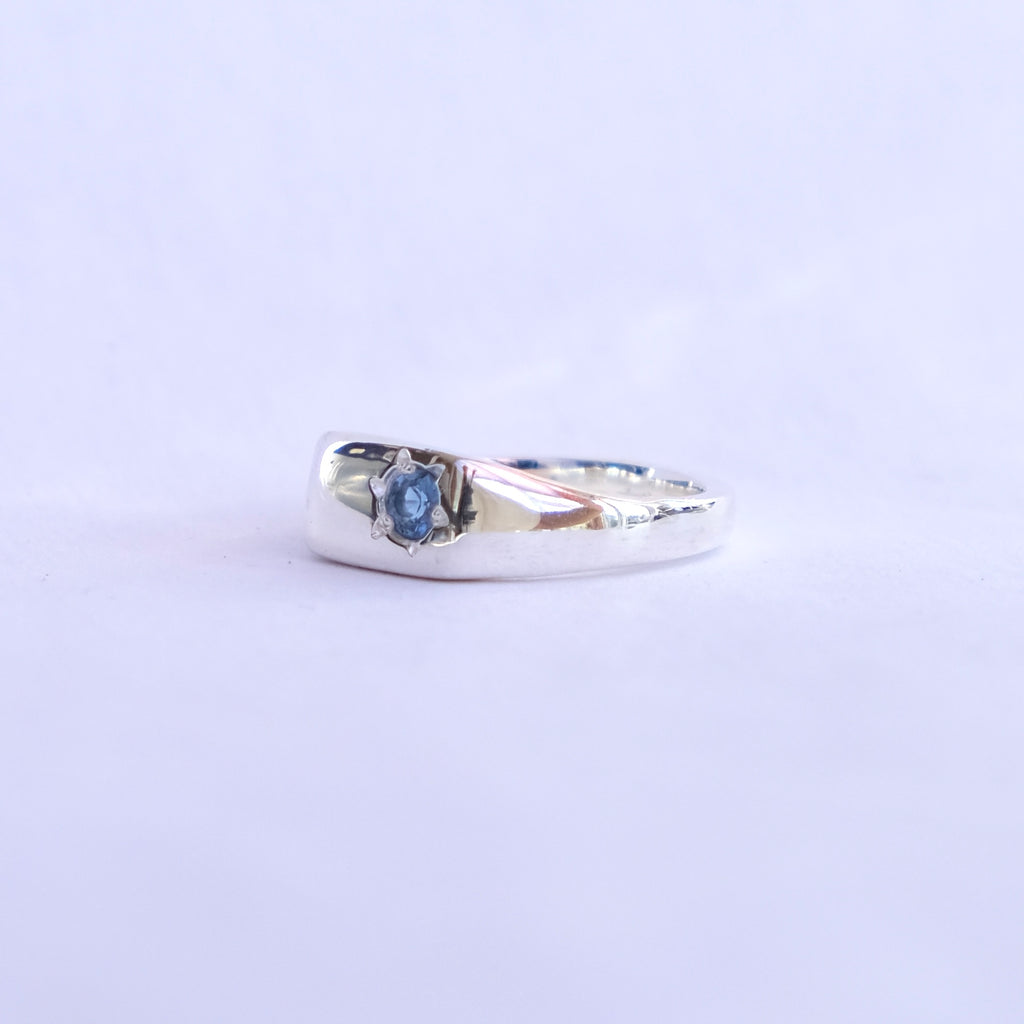 Lume Signet Sky Blue