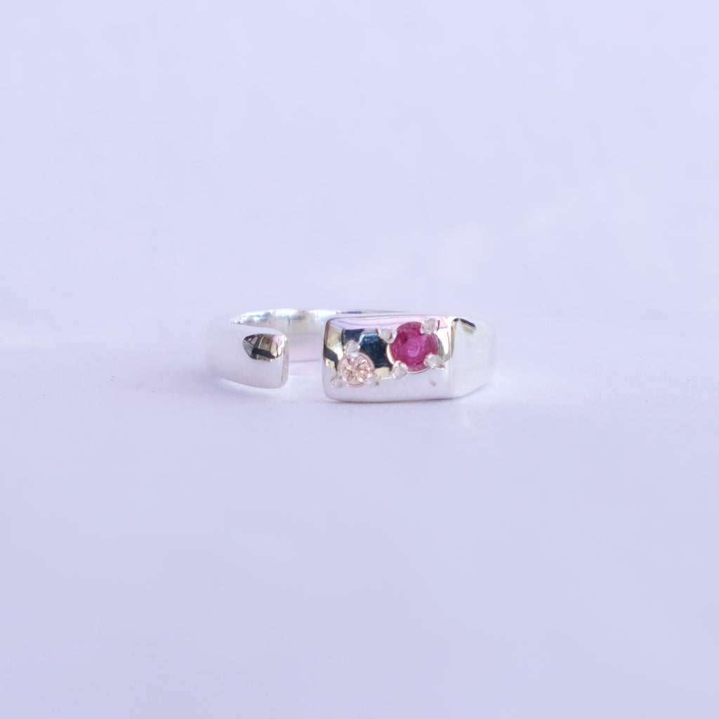 Lume Duo Signet Ruby + Champagne