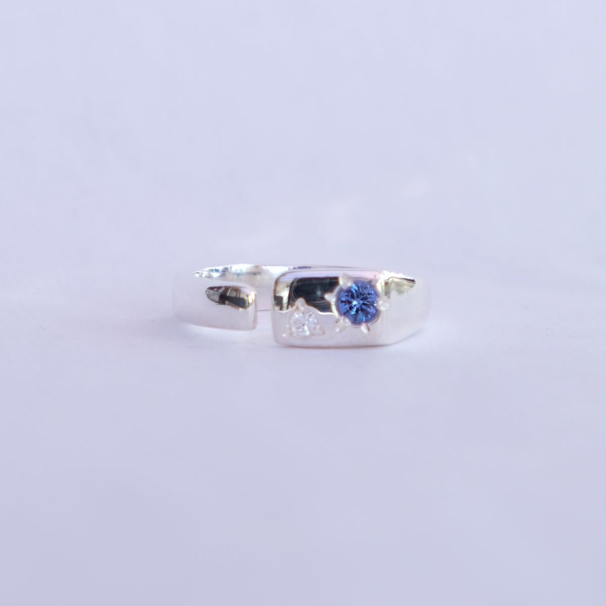 Lume Duo Signet Blue + White